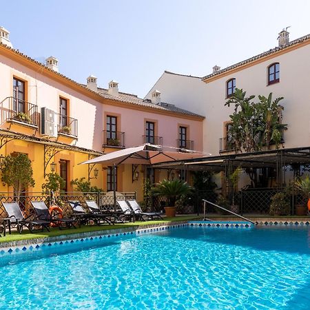 Hotel Alcazar De La Reina Carmona  Exterior photo